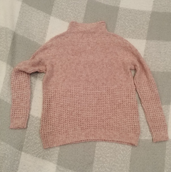 5/$25 american eagle. high neck sweater. medium - Picture 4 of 6